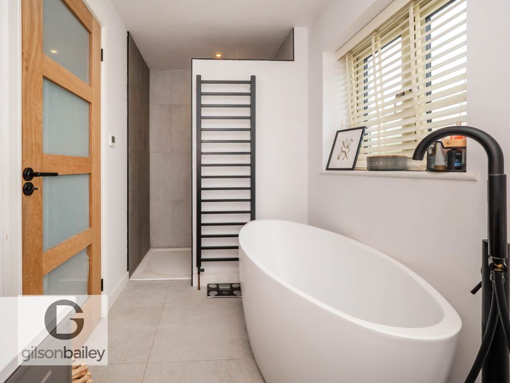 Property photo 3 of 26