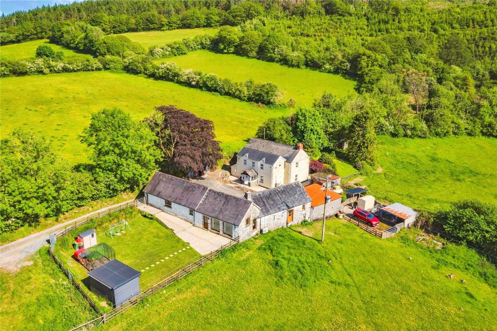 Property photo 1 of 46 Picture No. 72