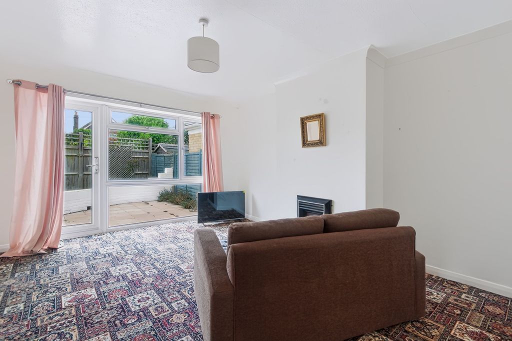 Property photo 3 of 10 Sitting Room