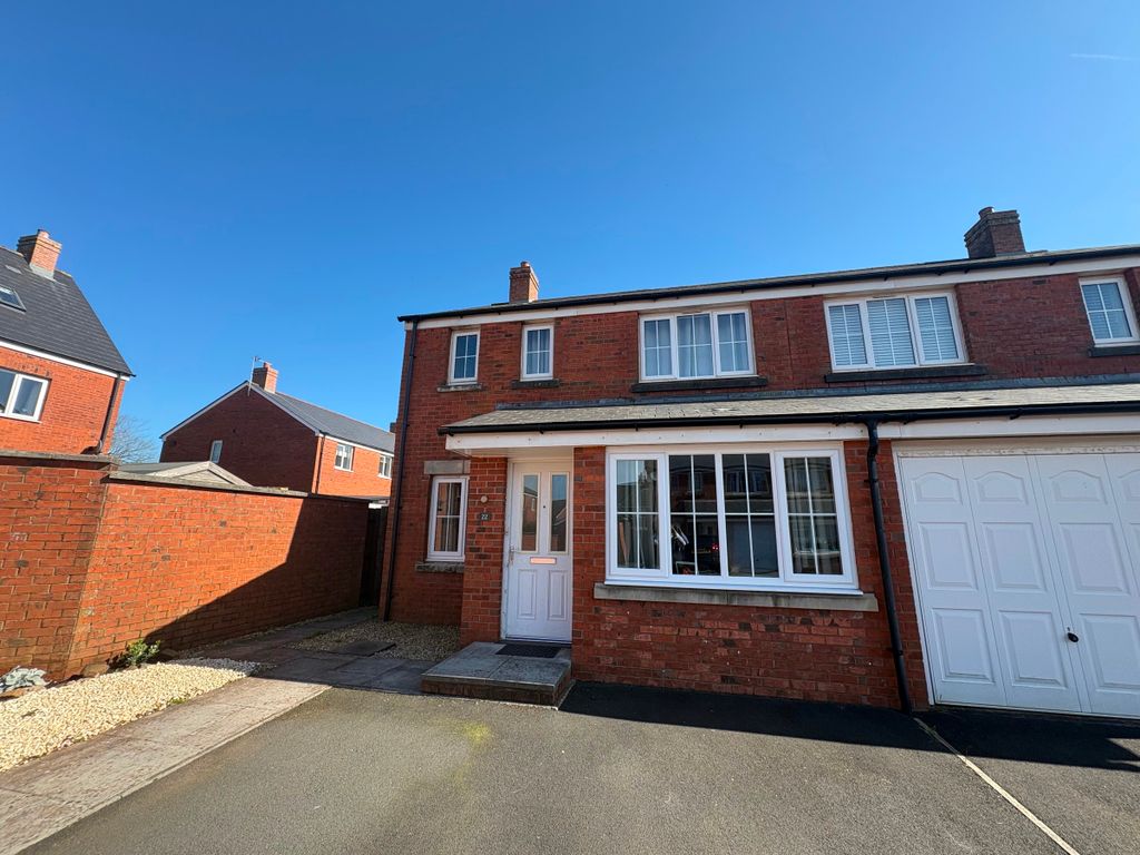 Property photo 1 of 31