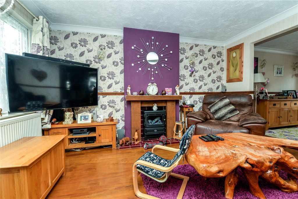 Property photo 3 of 16 Picture No. 23