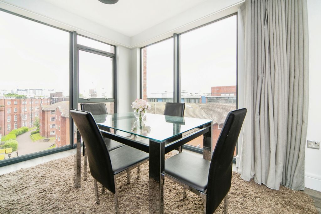 Property photo 3 of 17 Photography