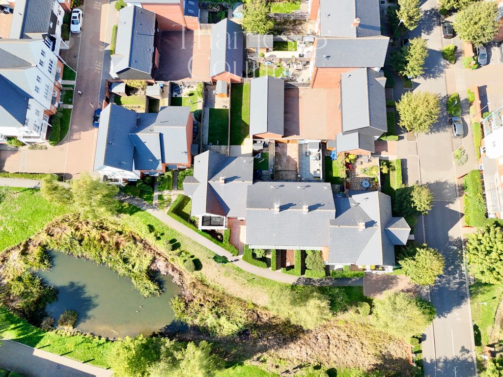 Property photo 2 of 44 Dji_Fly_20250919_143140_0109_1758300795458_Photo.Jpeg