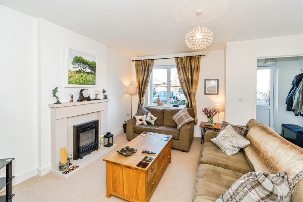 Property photo 3 of 19