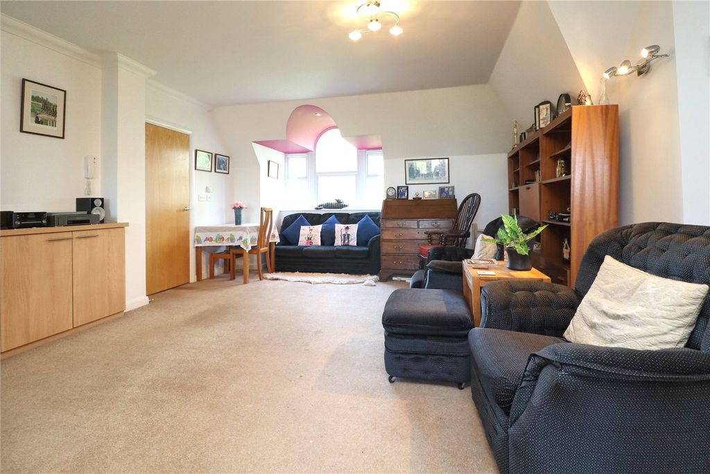 Property photo 3 of 17 Picture No. 13