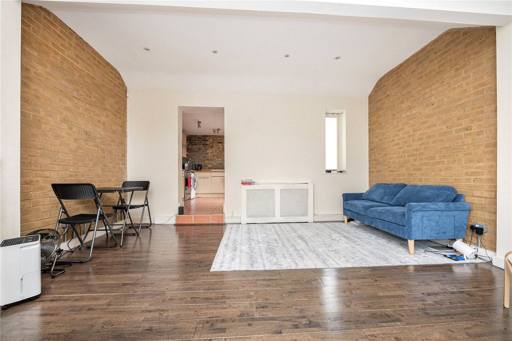 Property photo 2 of 12 Picture No. 02