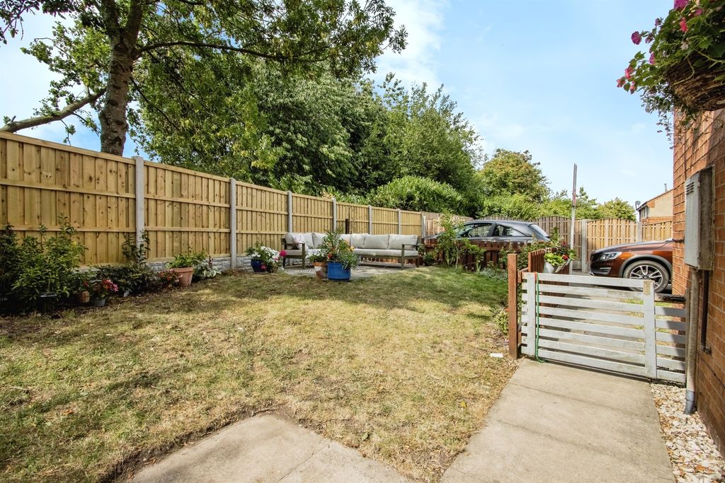 Property photo 2 of 15