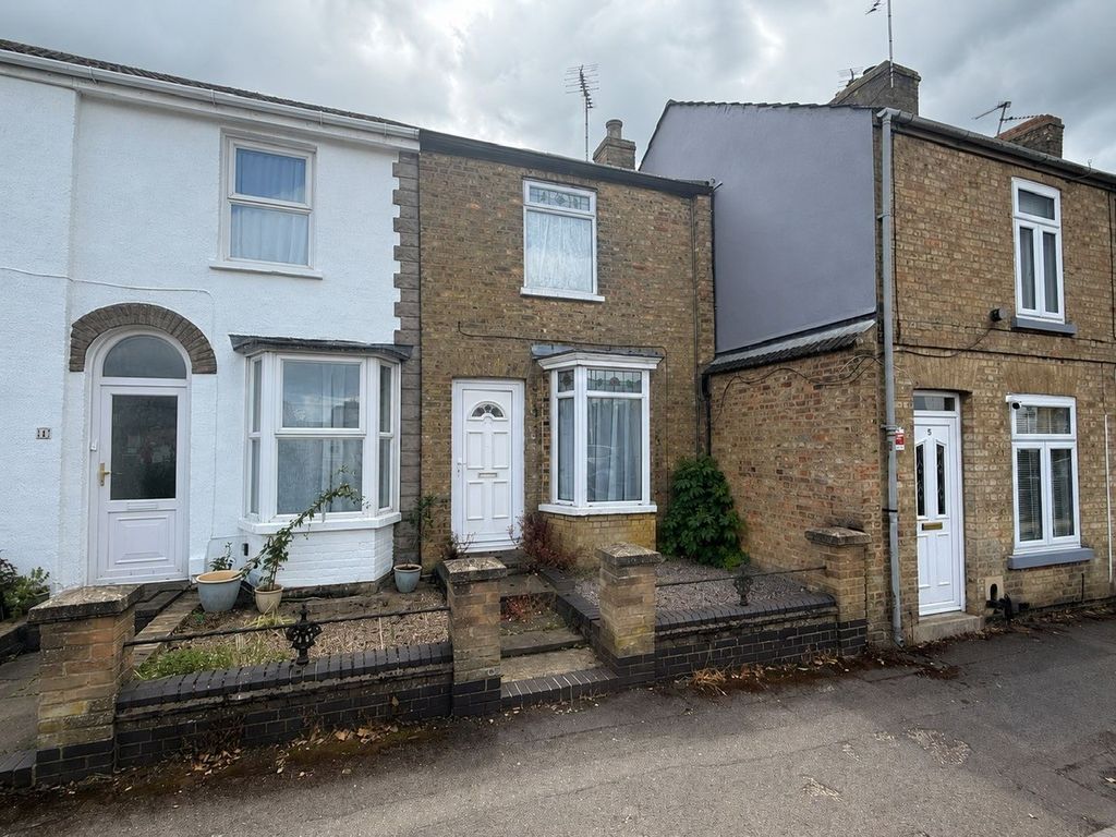 Property photo 1 of 8