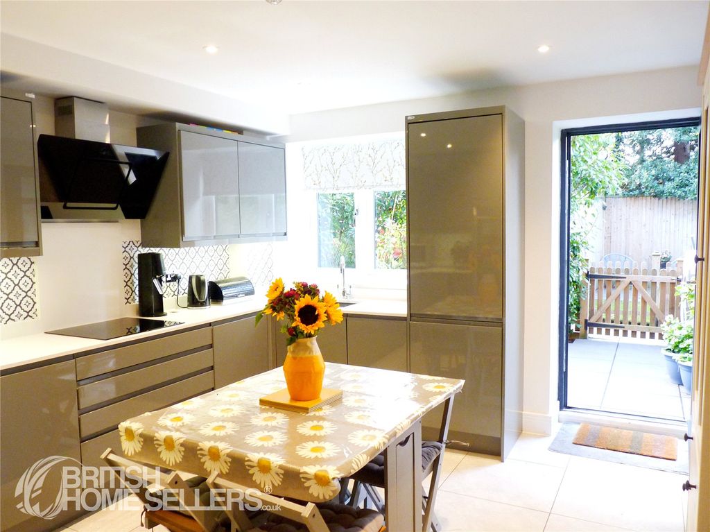 Property photo 3 of 16 Picture No. 07