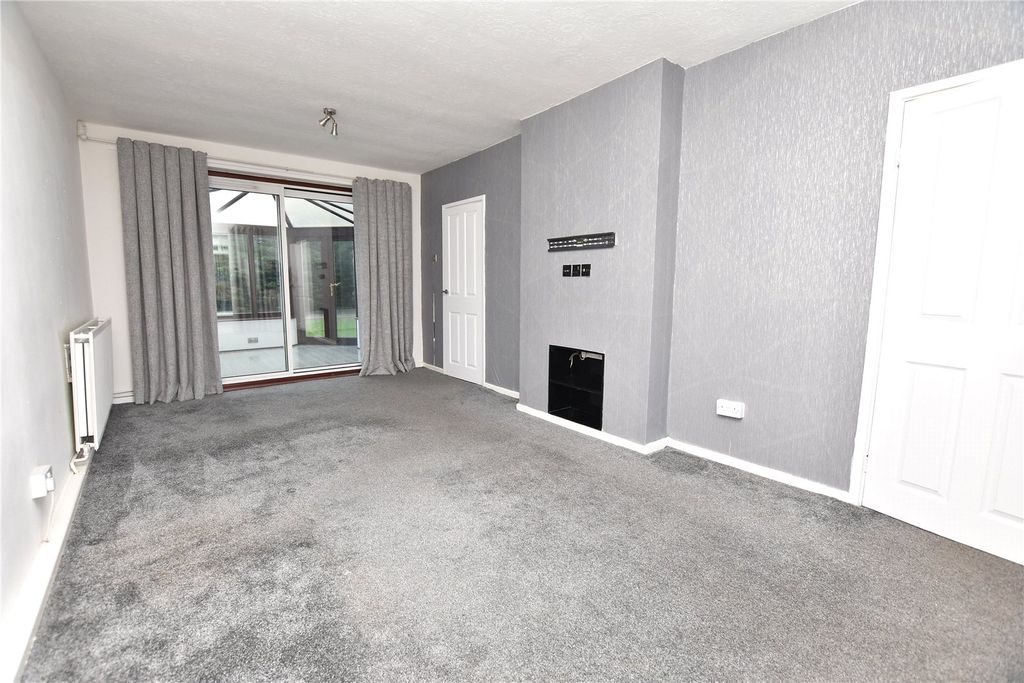 Property photo 2 of 17 Picture No. 42