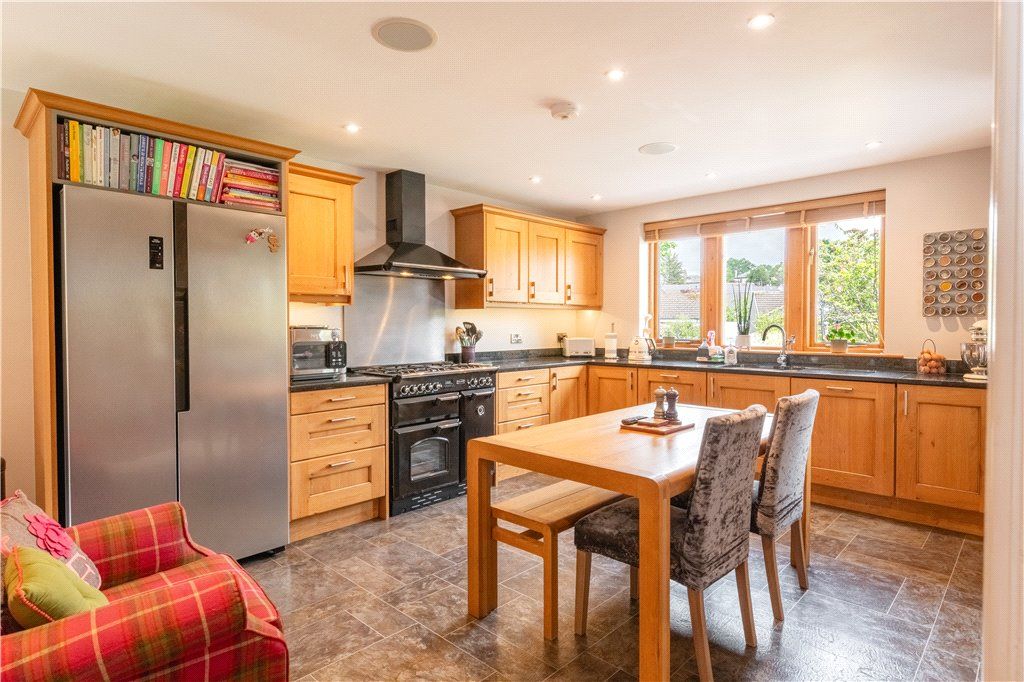 Property photo 3 of 22 Breakfast Kitchen