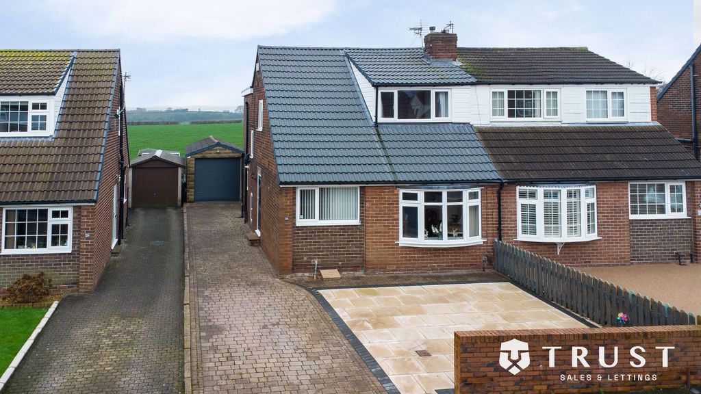 Property photo 1 of 33