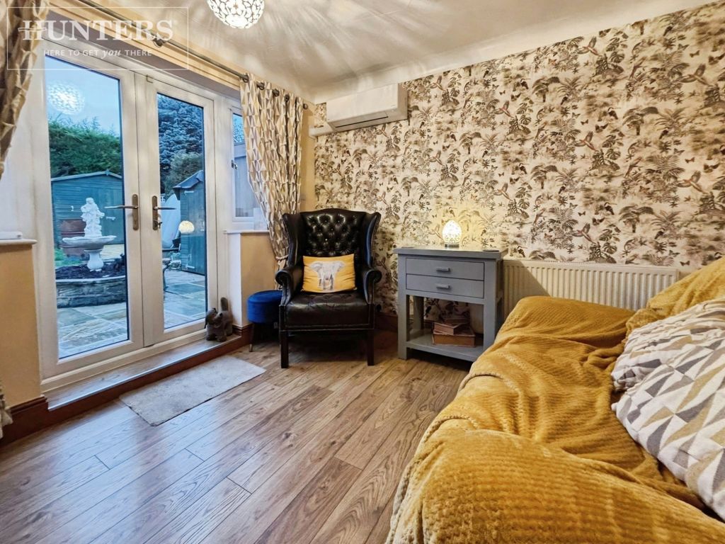 Property photo 3 of 18 Pbox-Img.Jpg