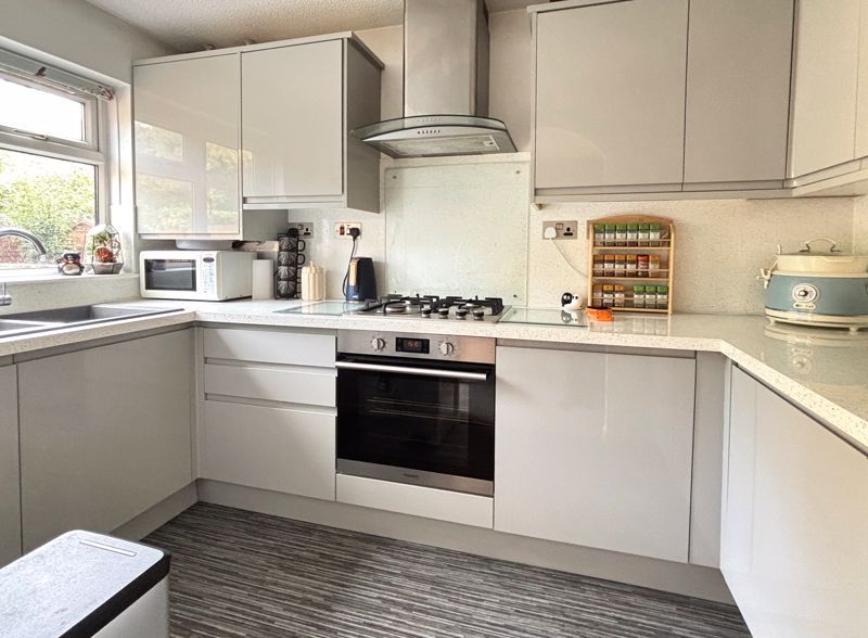 Property photo 3 of 8 Photo 3