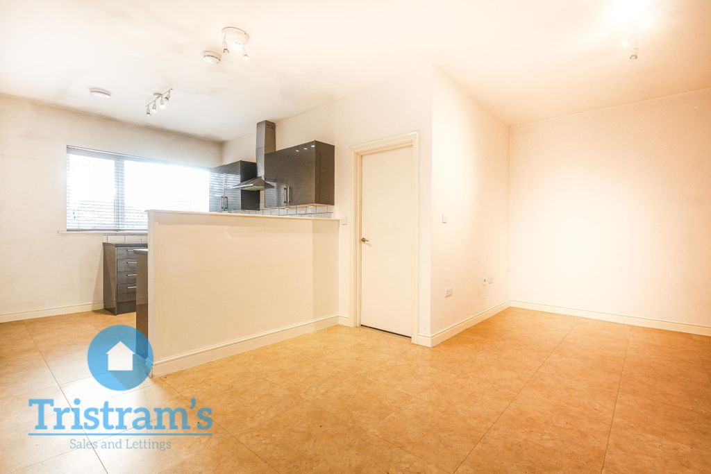 Property photo 2 of 8 Img_2571