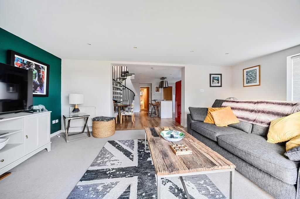 Property photo 3 of 16 Reception Room