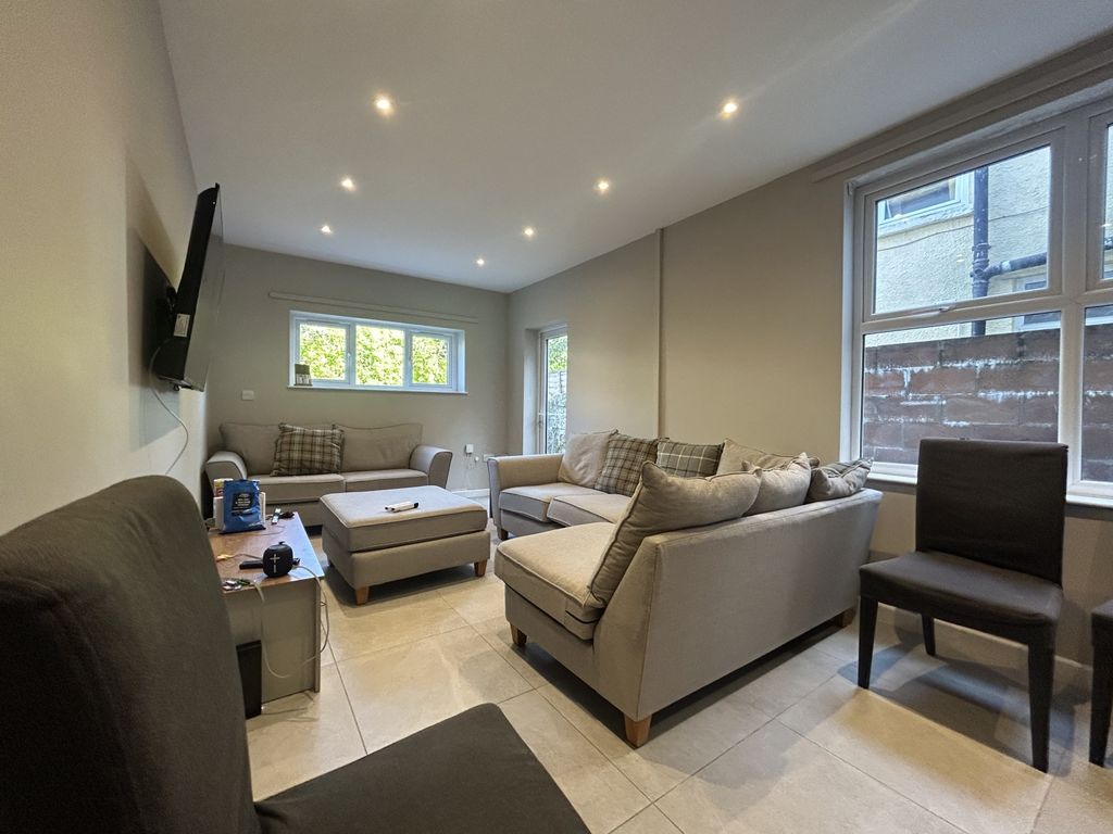 Property photo 2 of 2 Img_4574