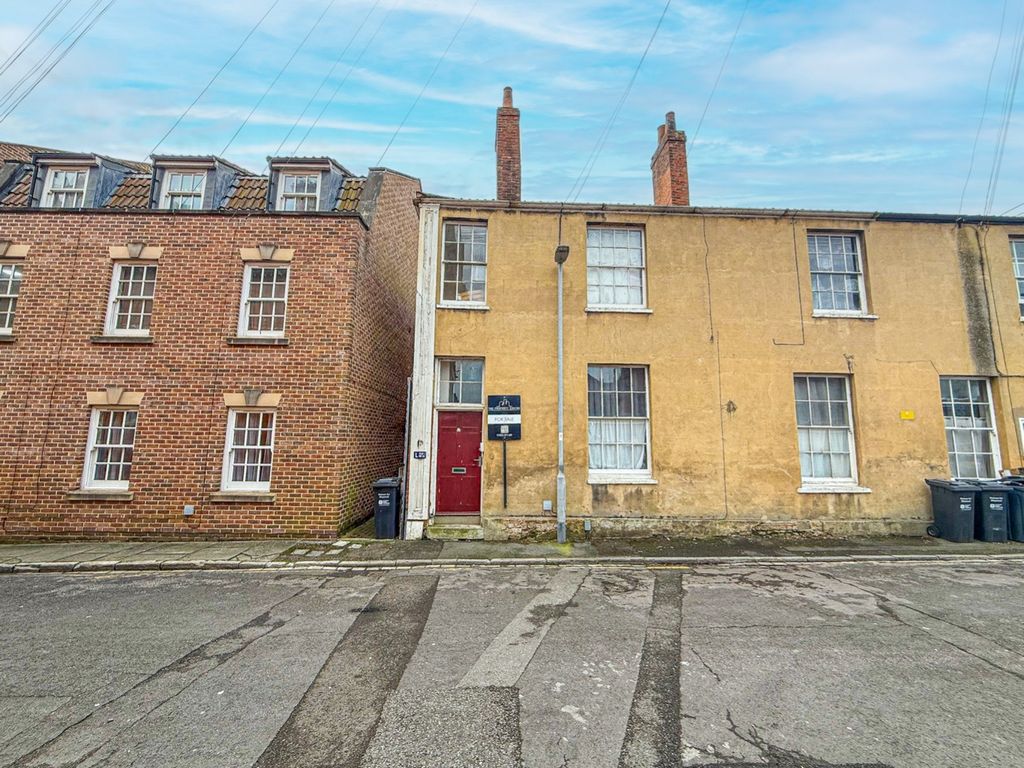 Property photo 1 of 6 4953880