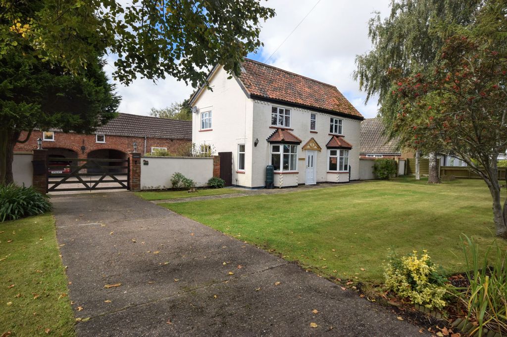 Property photo 1 of 33