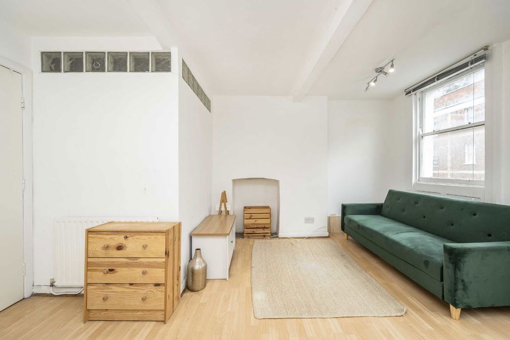 Property photo 2 of 4