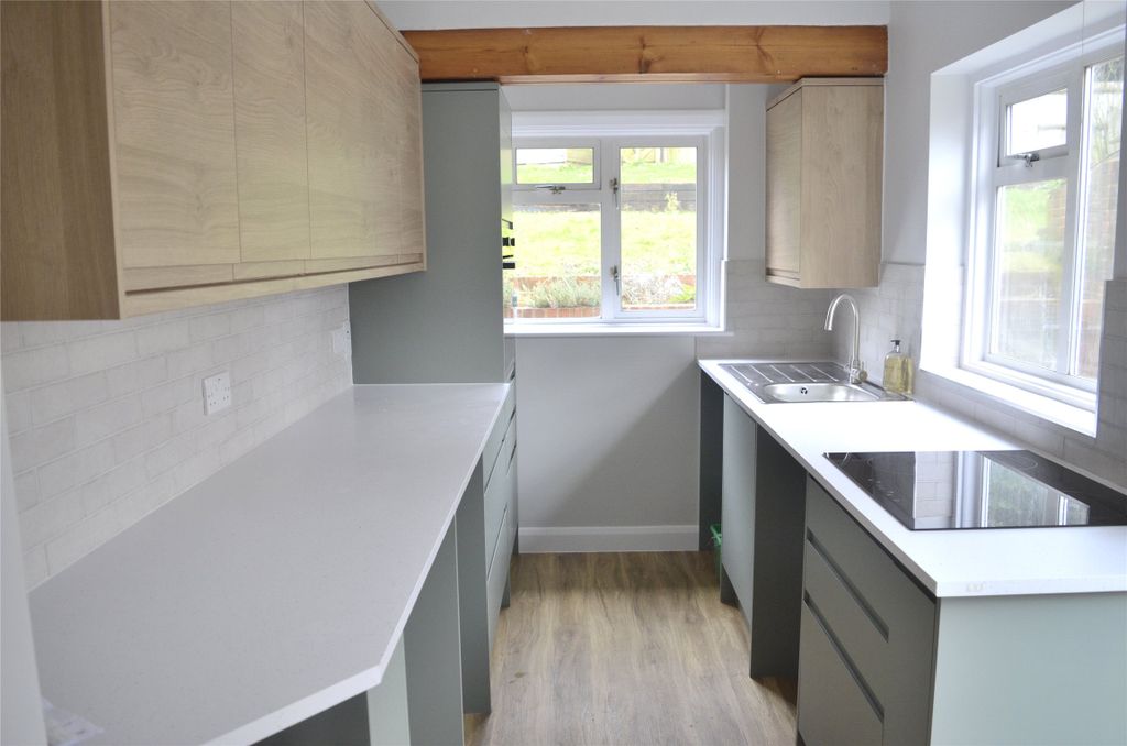 Property photo 2 of 18 Picture No. 04