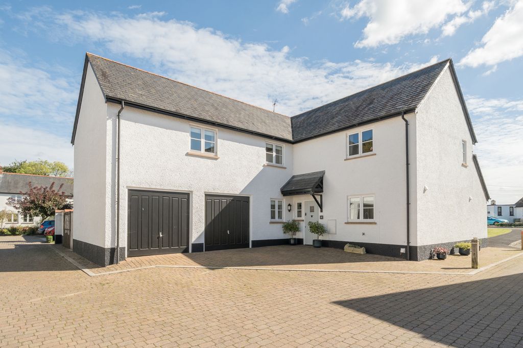 Property photo 1 of 24 Seddons - Nomansland
