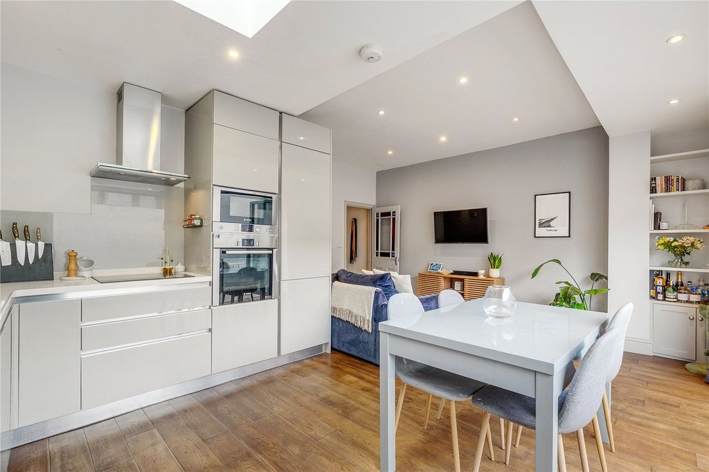 Property photo 1 of 10 Picture No. 17