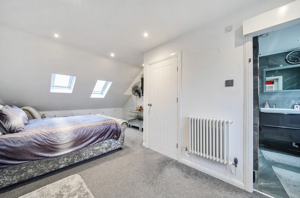 Additional image 14 of 4 bed terraced house for saleGreenwood Road, Mitcham CR4