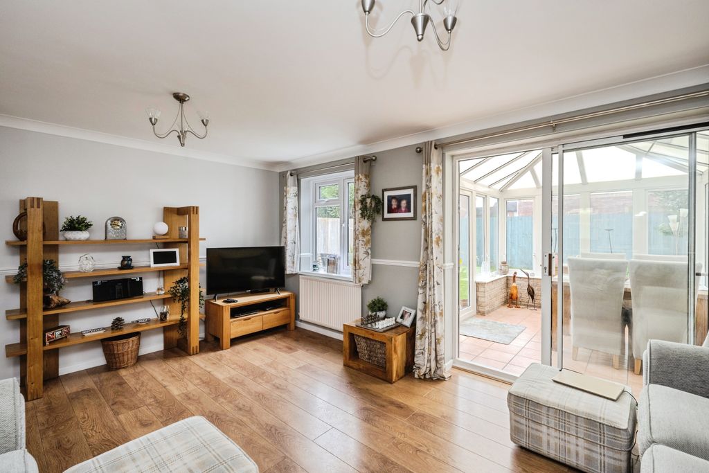 Property photo 3 of 15