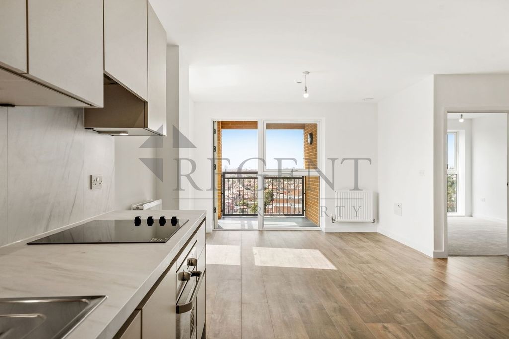 Property photo 1 of 12 Open Plan
