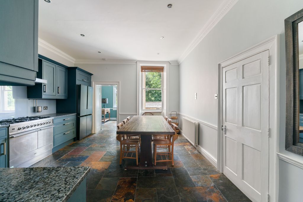 Property photo 3 of 19 Kitchen Diner