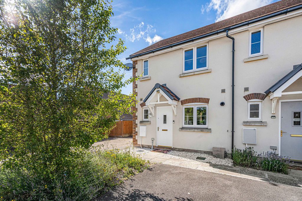 Property photo 1 of 23