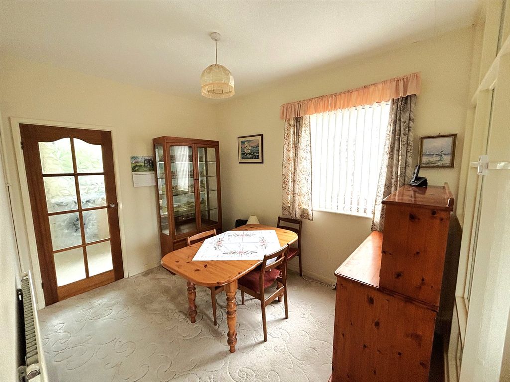 Property photo 3 of 17 Picture No. 06