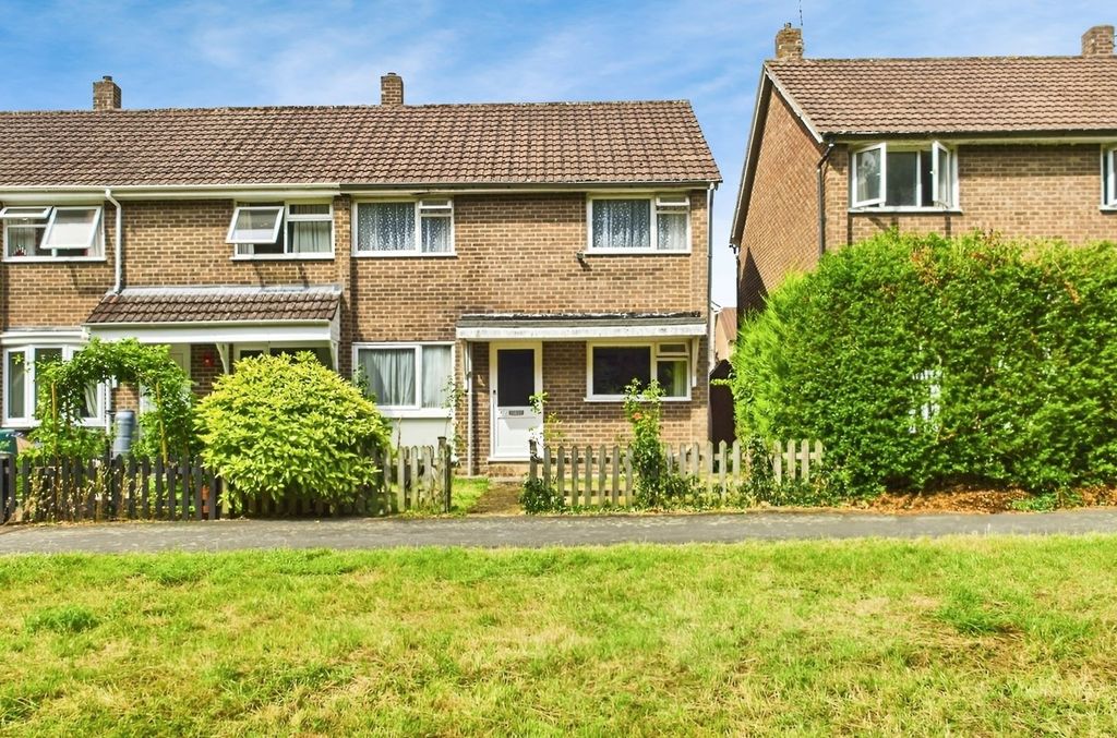 Property photo 1 of 12
