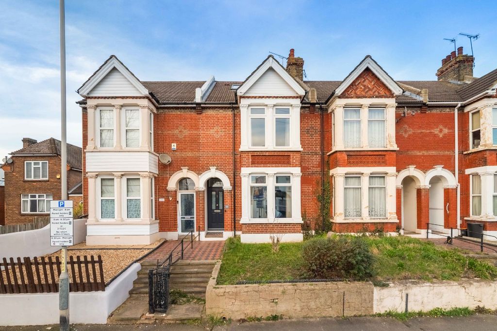 Property photo 1 of 21 3943810