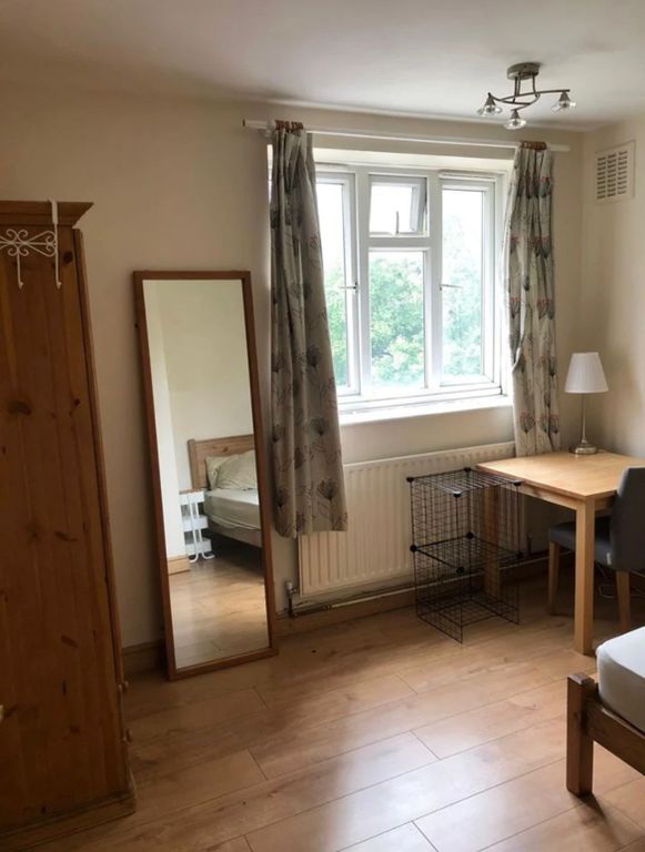 Property photo 3 of 6 Photo 2