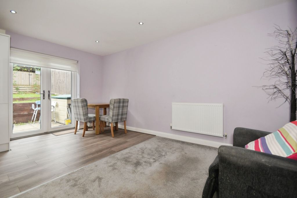 Property photo 2 of 14 Photo