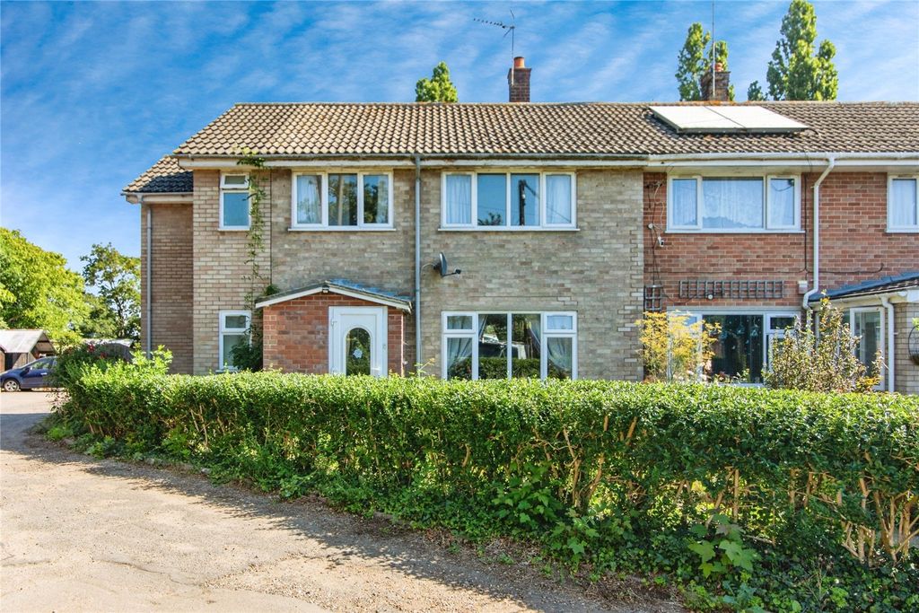 Property photo 1 of 17 Front