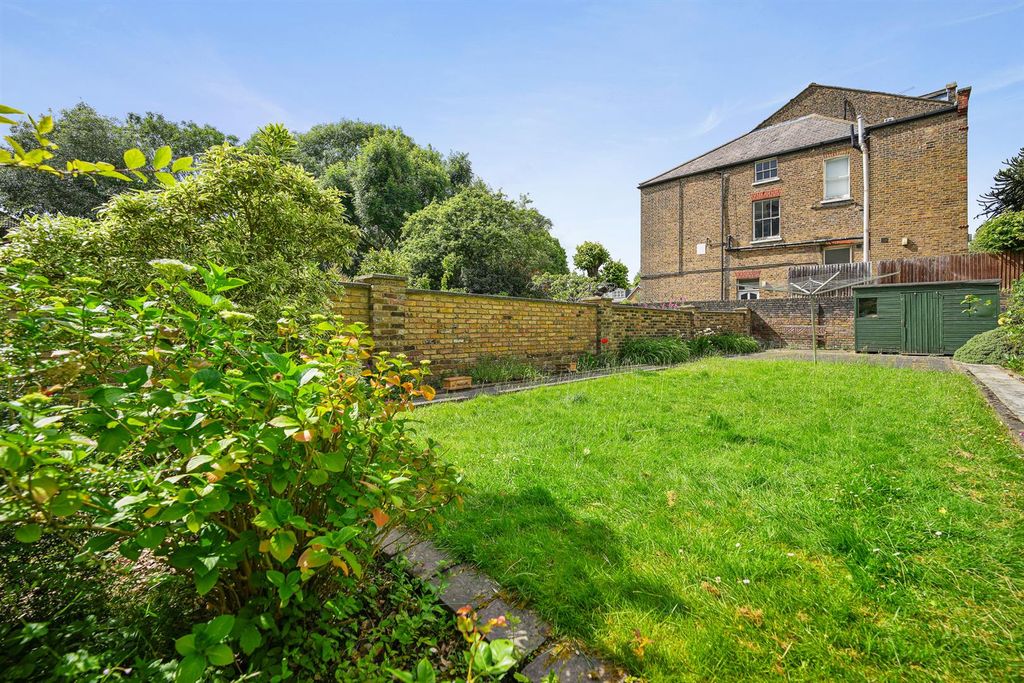 Property photo 3 of 9