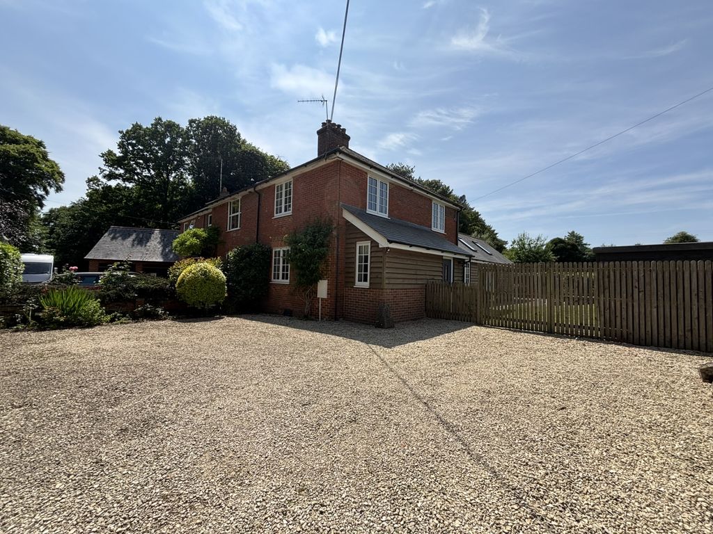 Property photo 2 of 18 Img_2275