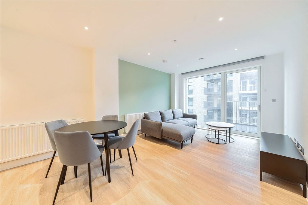 Property photo 2 of 19 Picture No. 29