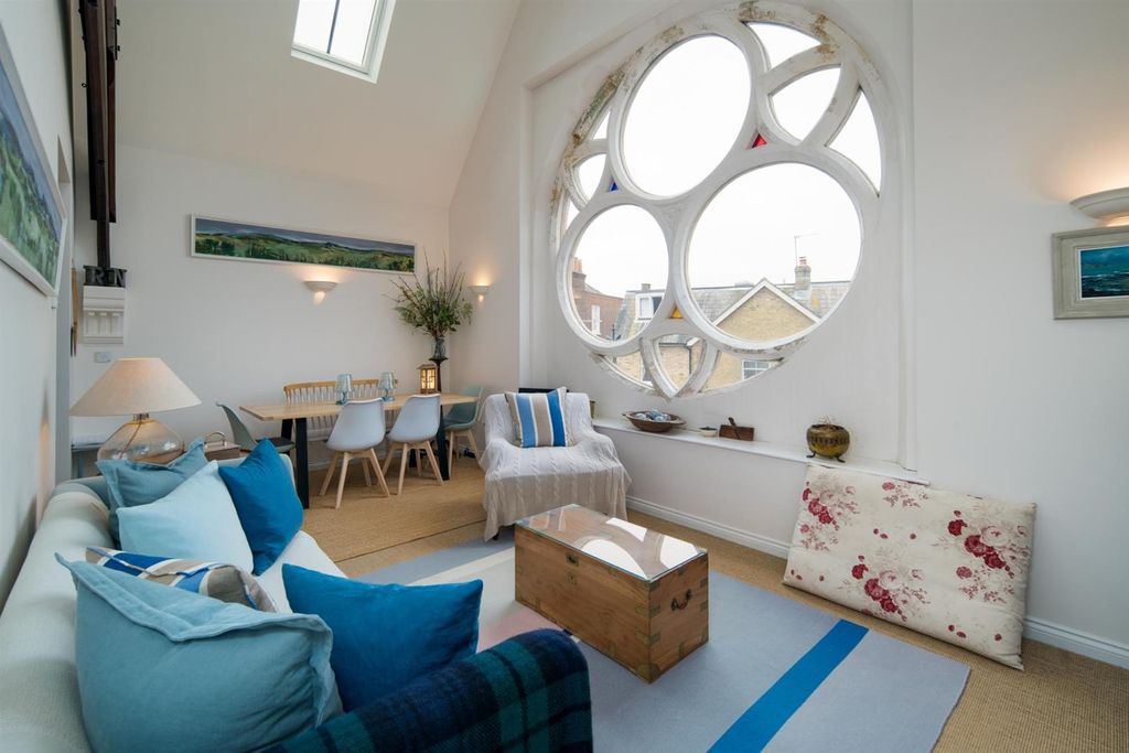Property photo 2 of 23 Open Plan Living Room/Dining Room/Kitchen