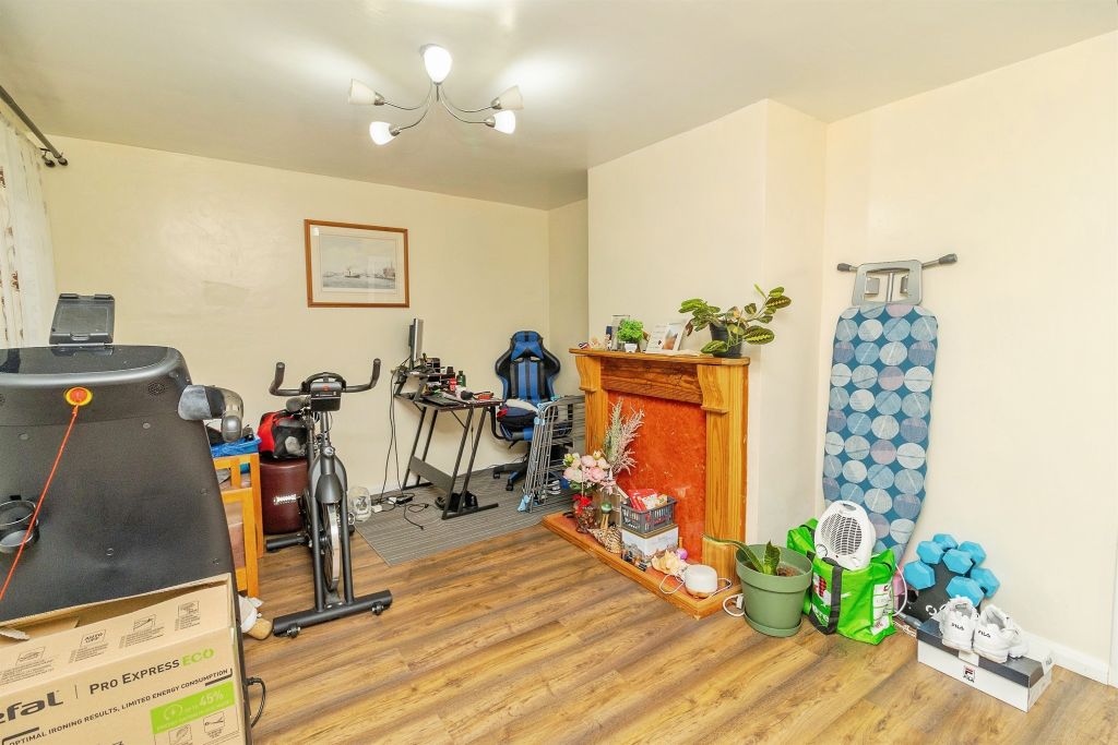 Property photo 3 of 16