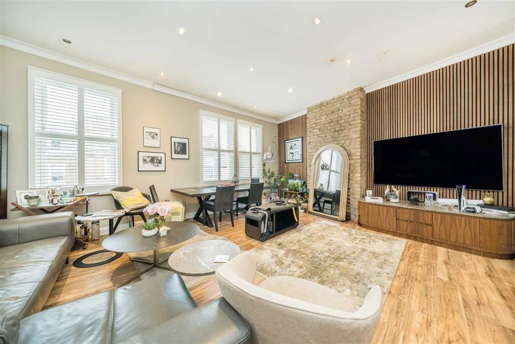 Property photo 2 of 4