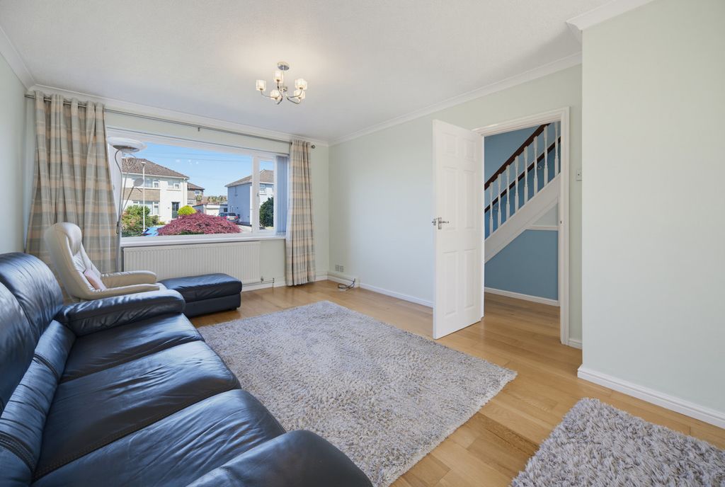 Property photo 3 of 33