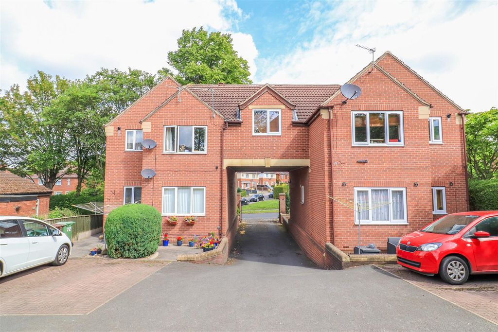 Property photo 1 of 7