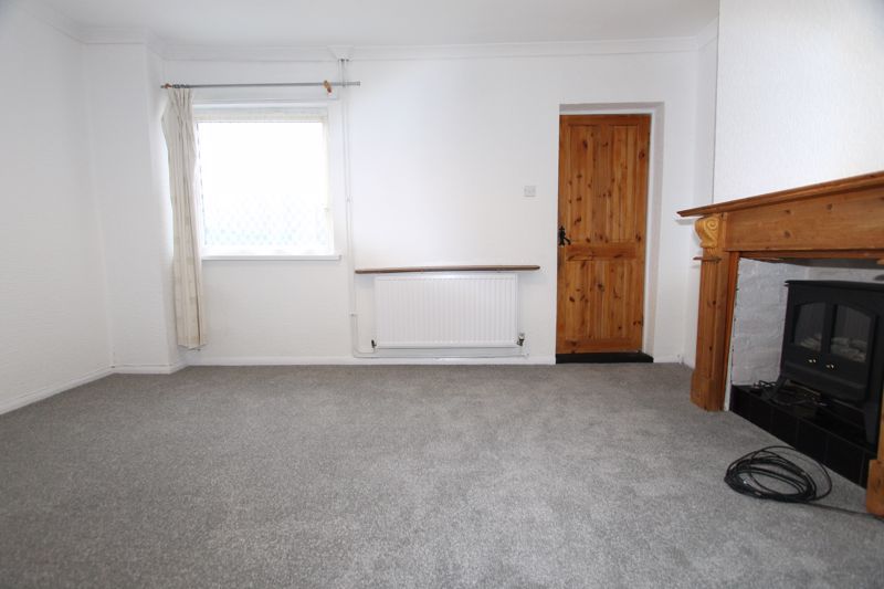 Property photo 3 of 10 Photo 5