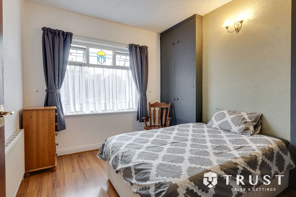 Additional image 12 of 4 bed semi-detached house for saleDeighton Lane, Batley WF17