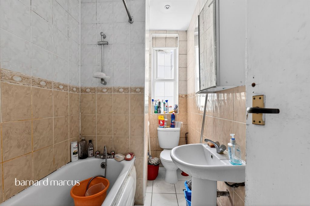 Additional image 8 of 3 bed maisonette for saleTynemouth Road, Mitcham CR4