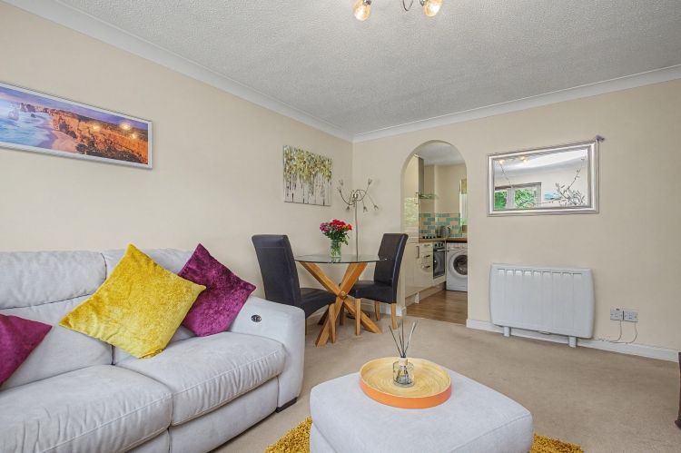 Property photo 2 of 15 329856
